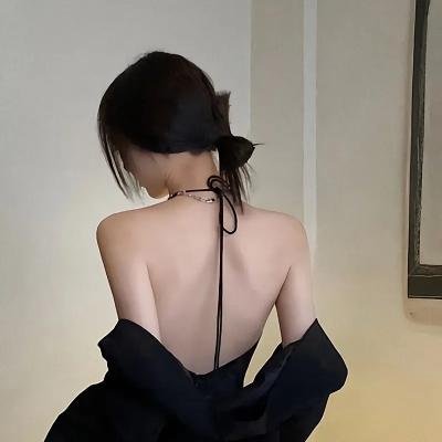 桥上的女孩